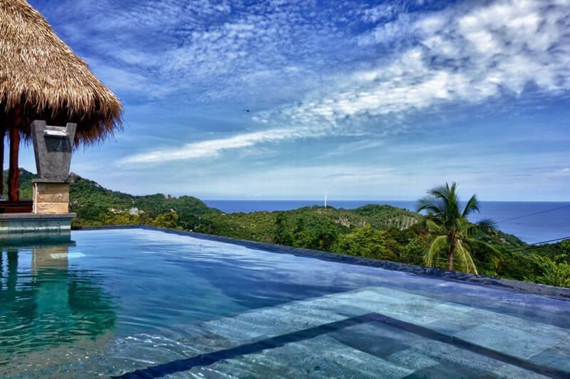 Ausblick vom Pool